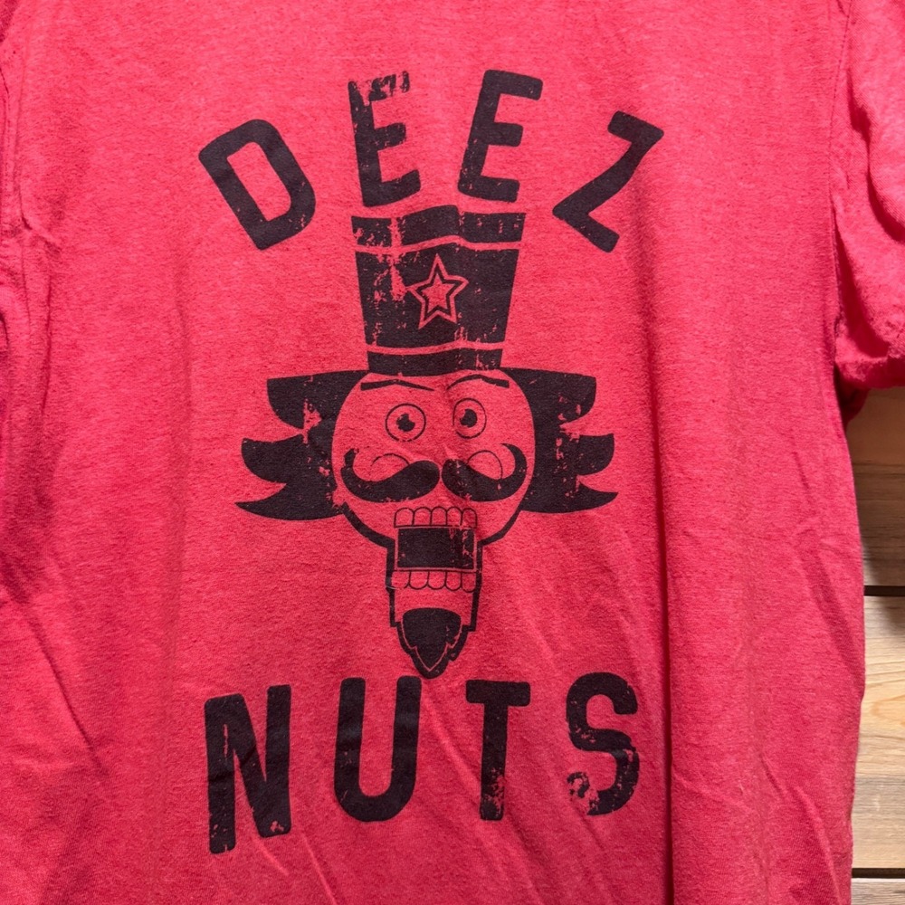 Crazy Dog Tshirts DEEZ NUTS Nutcracker Graphic T XL Red Funny T shirt - Picture 2 of 5